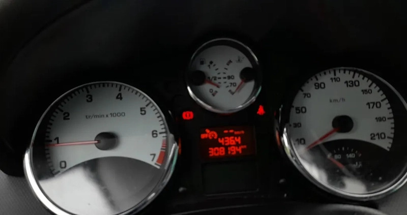 Peugeot 207 cena 7000 przebieg: 308194, rok produkcji 2006 z Puławy małe 106